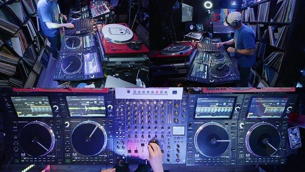 DJLiquidIce - Twitch