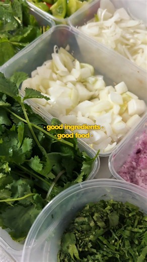 😎 Đồ ăn ngon khi nguyên liệu tốt. Và nếu 802 còn sẵn sàng nhập cả sợi hủ tiếu từ Mỹ Tho qua NSW để đảm bảo hương vị chính gốc thì tất nhiên toàn bộ nguyên liệu 802 sử dụng chỉ có thể là tươi ngon! | HỦ TIẾU 802