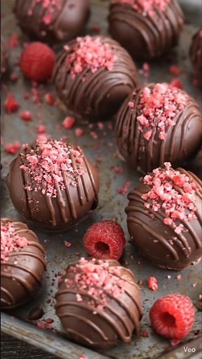 Decadent Dark Chocolate Raspberry Truffles