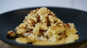 Apple & Rhubarb Crumble