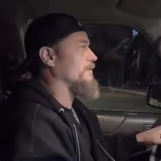 @travis_fimmel_fanpage_dk on Instagram: "Repost: Saudi Seasons 🙏 #Australian actor Travis Fimmel, known for playing Ragnar Lothbrok in #Vikings, was spotted enjoying his vacation in #Hail City in #SaudiArabia. 🇸🇦🇦🇺 #travisfimmel #saudiarabia #hailcity #enjoyingvacation #travisfimmelfanpage"