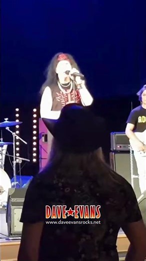 Dave Evans - T.N.T (Live Performance at Sketsiteatteri Palatsi - Tampere 2019) | Rock #promo v2