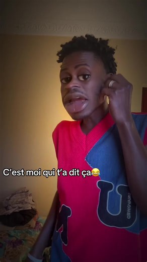 C’est moi qui t’a dit ça 😂#fypシ゚viral🖤tiktok #paris #france #niger #pourtoi @park salma⛲️⚽️🍴🍖 @officiel_ivoi_le_pirate💀🏴‍☠️ @LilMoussa227 @PRINCE~BBA🔥🇳🇪