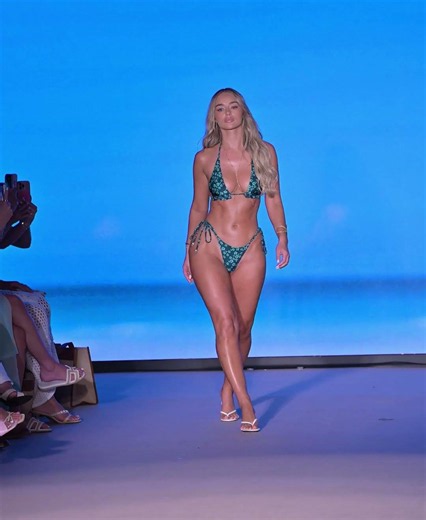 [4k60] 2026 KULANI KINIS shorts.4 | 2026Miami Swim Week Paraiso
