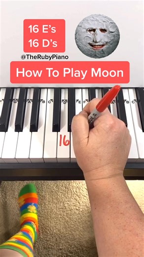 Learn to Play Moon on Piano Easily