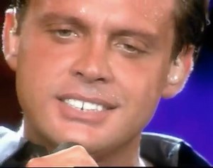 15 Of The Greatest And Most Famous Mexican Male Singers