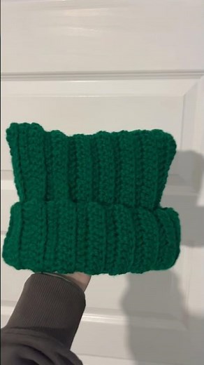 Make a crochet cat ear beanie with me