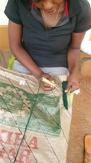 DIY Sack Rug Making Tutorial with Punch Needle and Threads