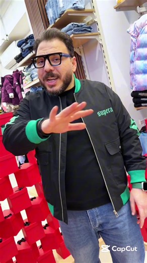 #مفجاه الكريسماس 😍🎅🏻 100 هديه يوم راس السنه لكل اللي هيجي Muzzi✨😉 هنستناكو في جميع فروع Muzzi🫣🏃🏻‍♂️ فروعنا🏠✨ شبرا الخيمه شارع 15 مايو امام مطعم ابن مصر خلف سنتر راحه هوم اللوكيشن⬇️⬇️ https://maps.google.com/?q=30.131899,31.281355 شبرا الخيمه شارع 15 مايو محطه قهوه شرف امام شركه الغاز لوكيشن الفرع⬇️⬇️ https://maps.google.com/?q=30.119133,31.264244#Muzzi #newcollecti #شبرا_الخيمة #kidswear