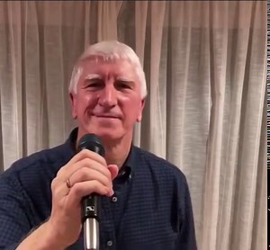 10K views · 834 reactions | I HEARD IT THROUGH THE GRAPEVINE - Marvin Gaye cover I hope you enjoy this old classic. And the song. Recorded live Happy for you to share  #60smusic #marvingaye #ihearditthroughthegrapevine | Colin Wardale - Vocalist | Facebook