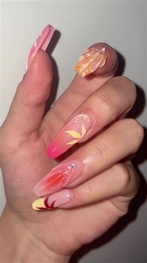 Summer Vibes 😎🍹🌴🌺 #selfnail #summervibes #summernails #nails #セルフネイル