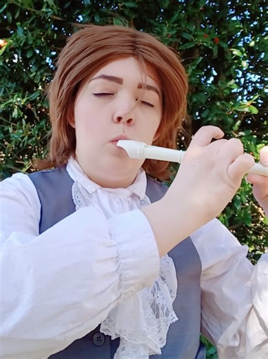 Prince Erik plays the Narnia Lullaby on his flute. 💙🫧🪈🌹🎶💎 @Mallory #princessbutterflysadie #princesssisters #princeerikcosplay #princeerik #narnia
