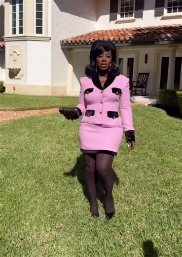 My SOFT era Follow @celebslovespiceofficial for more updates on @Spice Official 💙 #creatorsearchinsights #softgirlera #90s #beyonce #viralvideotiktok