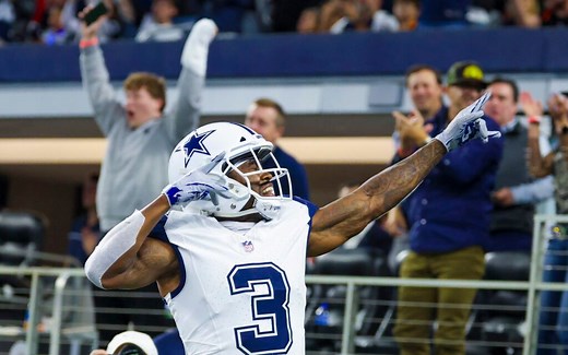 Why Do Cowboys Fans Chant 'How 'Bout Them Cowboys' During Games? Analyzing the Tradition's Origin