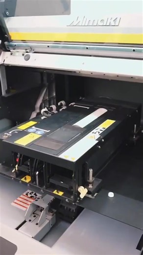 Go beyond the front view—show off your brand in 360° with wrap-around UV printing! #corporategiveaway #uvprinting #laserengrave #dtf #printing #embroidery #sublimation #customized #directsupplier | SML Printing Services