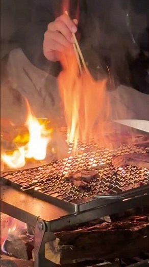 【迫力映像】炎が舞う焚き火焼肉の極意！