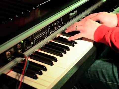 Rhodes MK1 Stage vs. MK2 Stage vs. MK2 - Suitcase pre