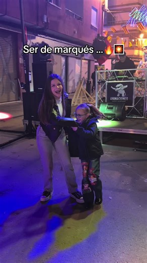 Ya llegó nuestras esperadas fallas !!!! Un año entero preparándonos para este momento !!! Y mañana los 8 miembros de mi familia nos vamos a ver a la cheperudeta juntos, no puedo estar más emocionada !! ❤️