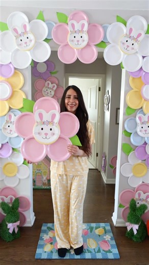 Dollar Tree Upgrade to MY VIRAL Flower Arch using paper plates! #dollartree #dollartreefinds