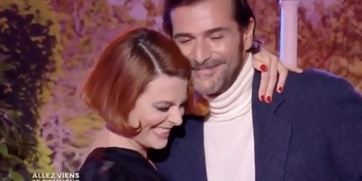 Elodie Frégé - la chanteuse dévoile être en couple avec un comédien