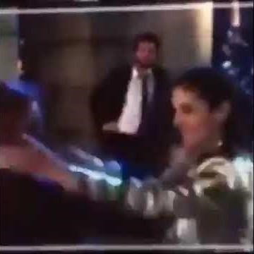 Bechloe kiss! Anna kendrick and Brittany Snow kissing scene Pitch Perfect #Bechloe #Bechloekiss
