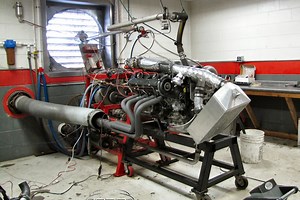 900 Horsepower From A Supercharged 30-Year-Old Porsche 928 Engine