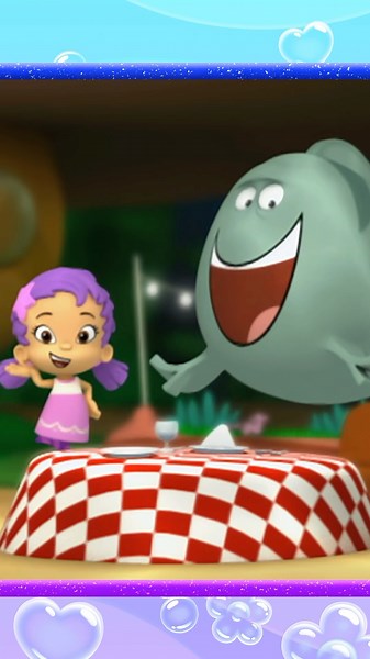 Bubble Guppies make Mr. Grumpfish laugh! 🐠 | Nick Jr. #shorts