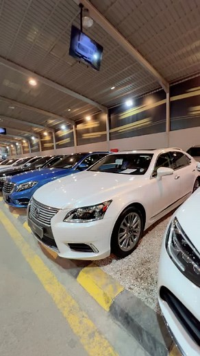 Lexus LS 460: Models, Features, and Performance