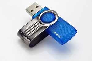 Jaga Flashdisk Tidak Rusak, Perhatikan Berbagai Cara Merawatnya, Salah Satunya Lakukan Proses Eject - Bobo