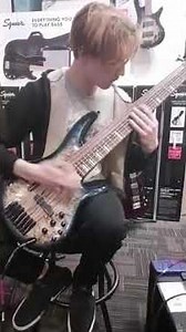 Slapping Ibanez Ashula 7-string bass #bass #ibanez #7stringbass #slapbass #guitarcenter #fretless