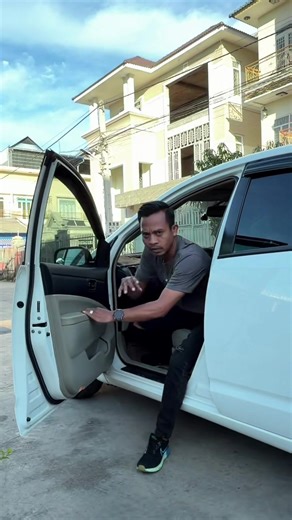 TOYOTA Prius 06 full option 👉តេលេក្រាម📲087282256