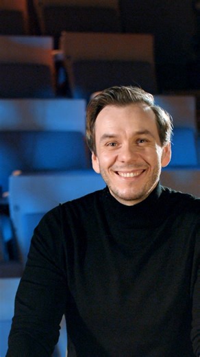 Berliner Philharmoniker on Instagram: "✨🎶A beautiful musical journey! Tenor Benjamin Bernheim invites you to join us this New Year’s Eve with Kirill Petrenko for a programme full of highlights. From 31 December at 5 pm, enjoy the pre-concert programme with Sarah Willis and members of the Berliner Philharmoniker, followed by the concert at 5.30 pm (Berlin time). In cinemas and in the Digital Concert Hall! #BerlinPhil #DigitalConcertHall #KirillPetrenko #NewYearsEve #BenjaminBernheim"