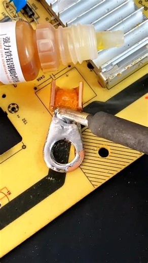 How to Solder Heavy-Duty Terminals for Perfect Conductivity ✨ #usa #europe #solderingiron #howto