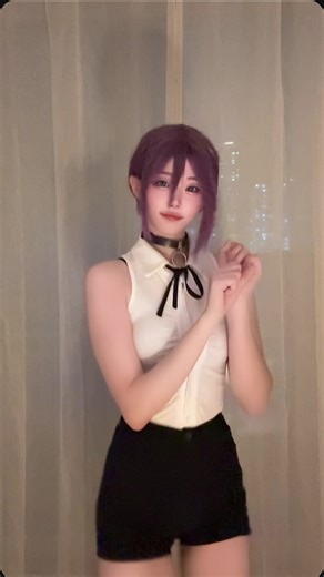 레제와 체인소맨: 색감이 화려한 코스프레 영상