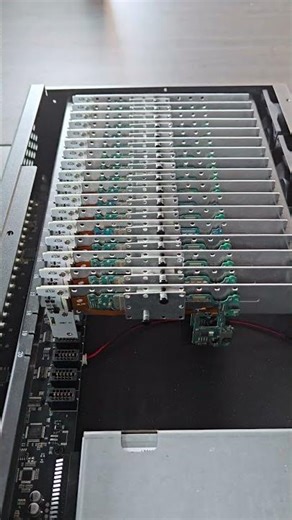 #YouTube #tiktok #Instagram One device contains 20 mobile phones plus free group control software