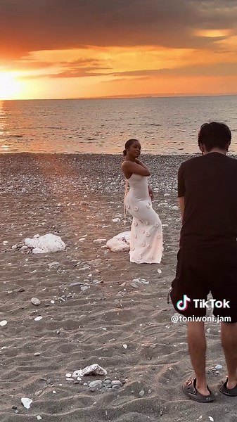 Stunning Beach Birthday Photoshoot Ideas