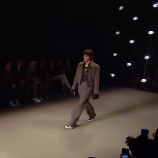 Model Recommendations for Fashion: Elias Depoot Picks