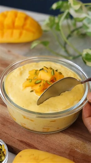 Nikita Varma Chef/Foodblogger on Instagram: "Quick Mango Bread Pudding Recipe | No-Bake 10-Minute Dessert with Ripe Mangoes This mango bread pudding is the ultimate summer treat—creamy, fruity, and super easy to make! Perfect for when you want something delicious without spending hours in the kitchen. A must-try for all mango lovers! #mango #pudding #dessert #recipe #summerlovin #nobake"