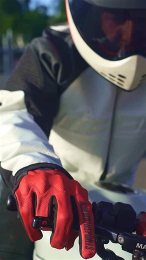 Today’s fit 💅 #icon #carga ce #anthem 3 #helmlink #rideamongus #iconmotosports #rideicon | Sean "Sets" Hadley