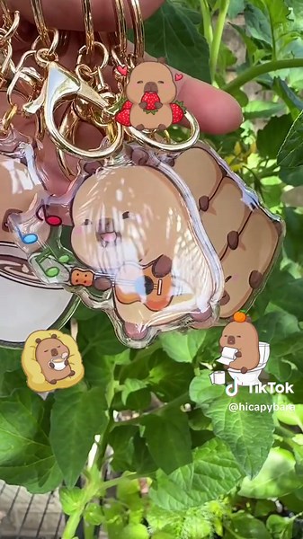 Capy is here for you. Clip this Capy to your bag, key, or whatever 🥹#capybara #capybaratiktok #capy #wildlife #fyp #animallover #pet #petsoftiktok #animals #funny #fun #humor #petlover #foryou #zoo #chill #tiktokshop #tiktokshopping #capyfun #keychain