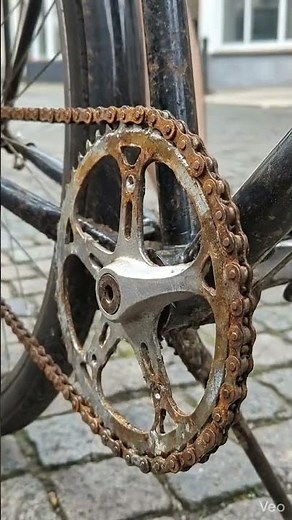 Restoring a Completely Rusted Bike Chain (Satisfying Before & After)
