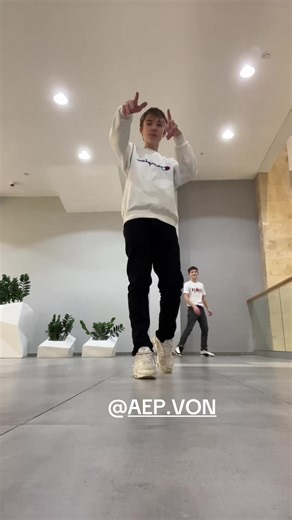 arteyxx (@arteyxx)’s videos with original sound - GLLTTTBAOWW