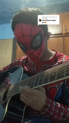 Bruce Wayne: Un Tributo Musical con Peso Pluma