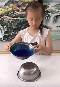 【想像力と創造力が大事】 何を成し遂げるにせよ、まず必要となるのは想像力と創造力です。子供でも想像力と創造力を大胆に発揮すれば、素晴らしい芸術作品を仕上げることができます。 | Cgtn日本語