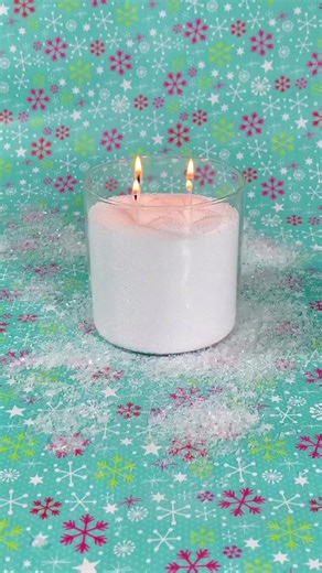 5.7K views · 43 reactions | How to Make a Candle in 15 Seconds冀冀 Finally a DIY we can all do so easily冀冀 #candlemaking #easydiy #candlesofinstagram #naturalcandles #sandwax #christmaspresent #christmasgiftideas2023 | Candle Haven | Facebook