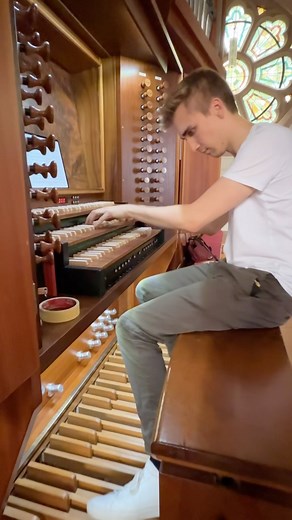 Paul Fey on Instagram: "Who knows this one? Not perfect, but it sounds so wonderful on the organ at Kreuzkirche in Betzdorf, Germany!! 😀🎹 #organ #church #kirche #churchorgan #organistsofinstagram #organist #orgue #opera #classical #classic #musik #music #rome #italy #italianchurch #italien #europe"
