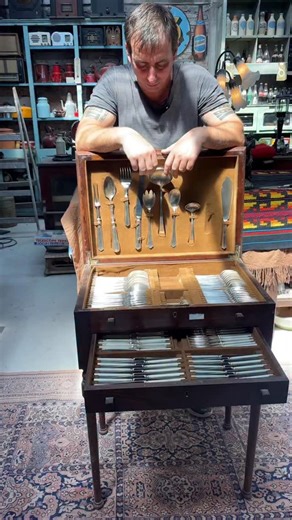 2.2K views · 38 reactions | WhatsApp 2216745475 #antiguedades #reel #viral #fyp #remates | Jorge Aguirre | Facebook