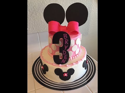 How to Make a Minnie Mouse Birthday Cake