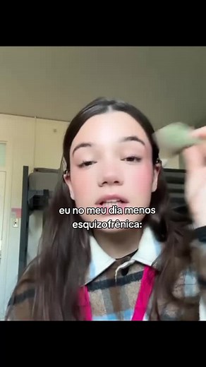 Explorando novas personalidades: Uma reflexão de Giulia Benite