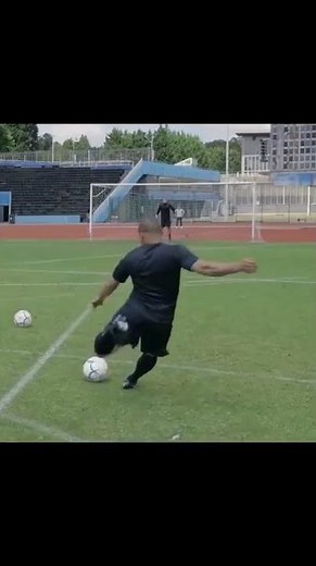 Aprende a chutar como Roberto Carlos en 3 pasos#robertocarlos